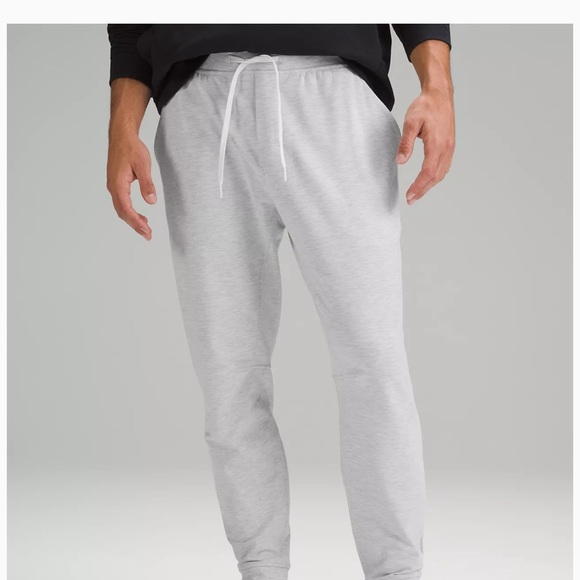 Lululemon city sweat jogger size medium NWOT - Picture 1 of 4